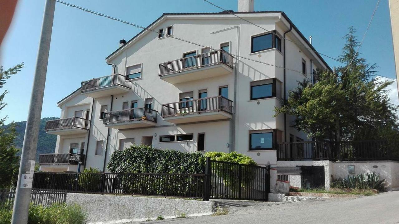 Bed & Breakfast Da Charlie Л'Акуила Экстерьер фото