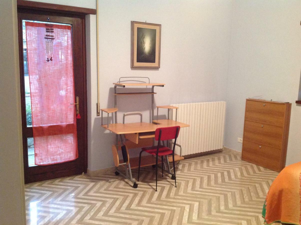 Bed & Breakfast Da Charlie Л'Акуила Экстерьер фото
