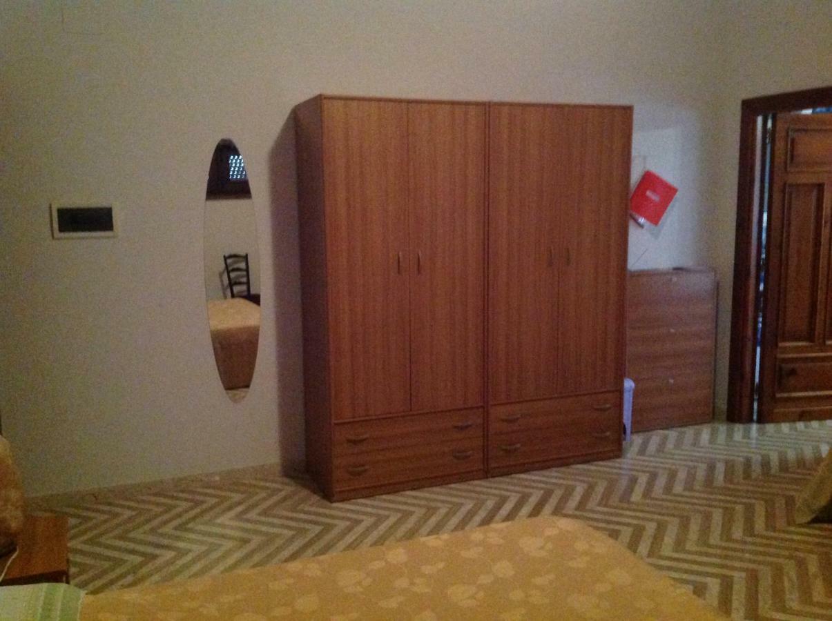 Bed & Breakfast Da Charlie Л'Акуила Экстерьер фото